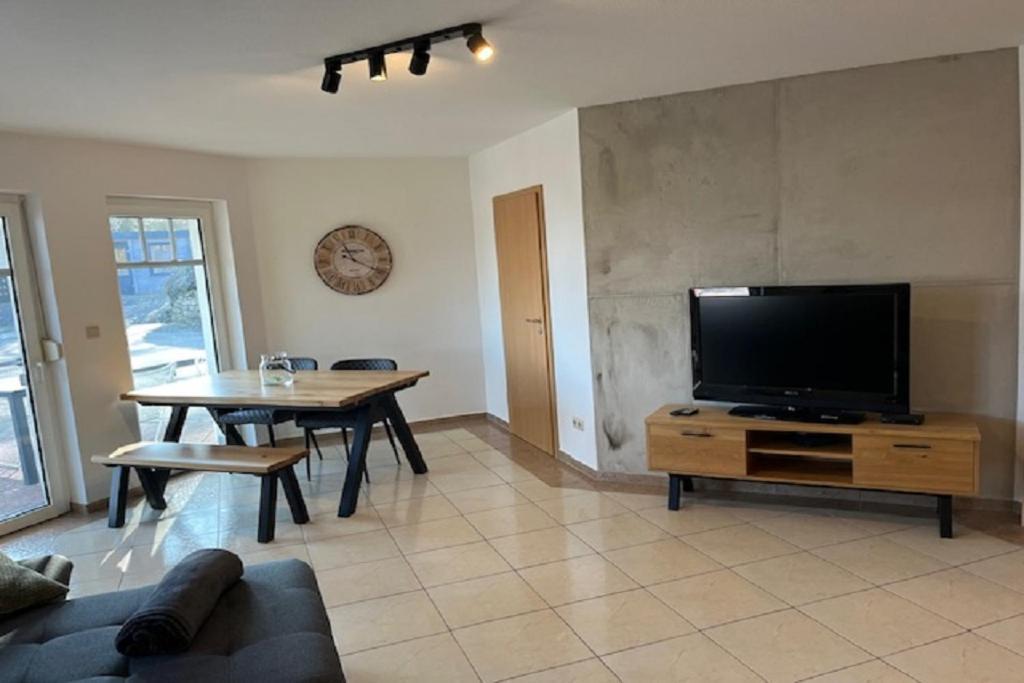 Ferienwohnung Rhoenpanorama Kaltennordheim エクステリア 写真